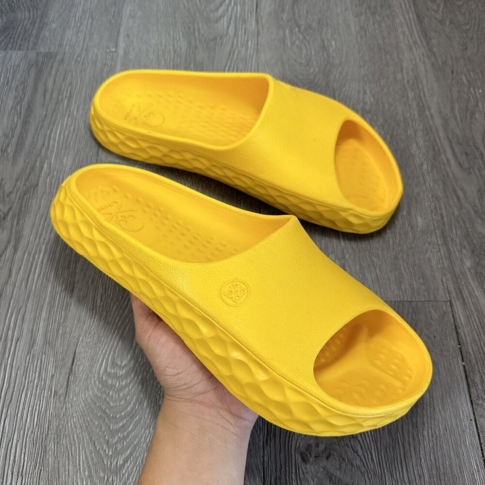 G/FORE Men's G/Slide Street Water Golf Shoes Mens 11 Yellow Sandals Flats